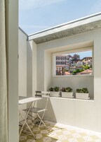 Apartment with Balcony | Vista do quarto