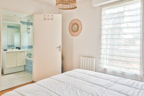 1 slaapkamer, een strijkplank/strijkijzer, gratis wifi