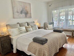 3 bedrooms, WiFi - The Ultimate Family Friendly Getaway (Long Jetty)
