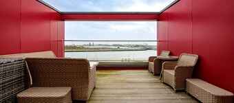 Just Stay Wales - Waterfront Townhouse 