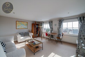 Appartement Premium, salle de bains privée, vue mer | Bar lounge