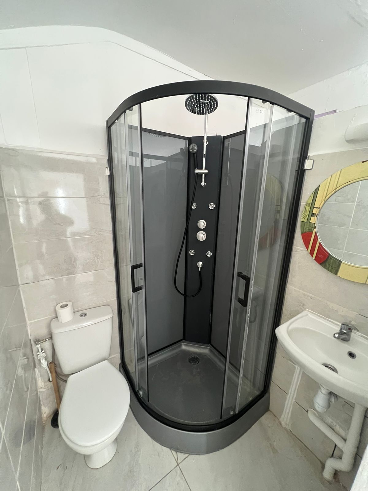 basic triple room | bathroom | shower, free toiletries, towels, soap