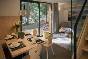 Zimmersafe, individuell dekoriert, Verdunkelungsvorhänge