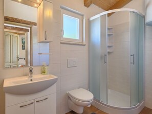 Hair dryer, bidet, towels, soap - Amazing 4 bedroom Villa with pool and big garden in Central Istria (Pazin)