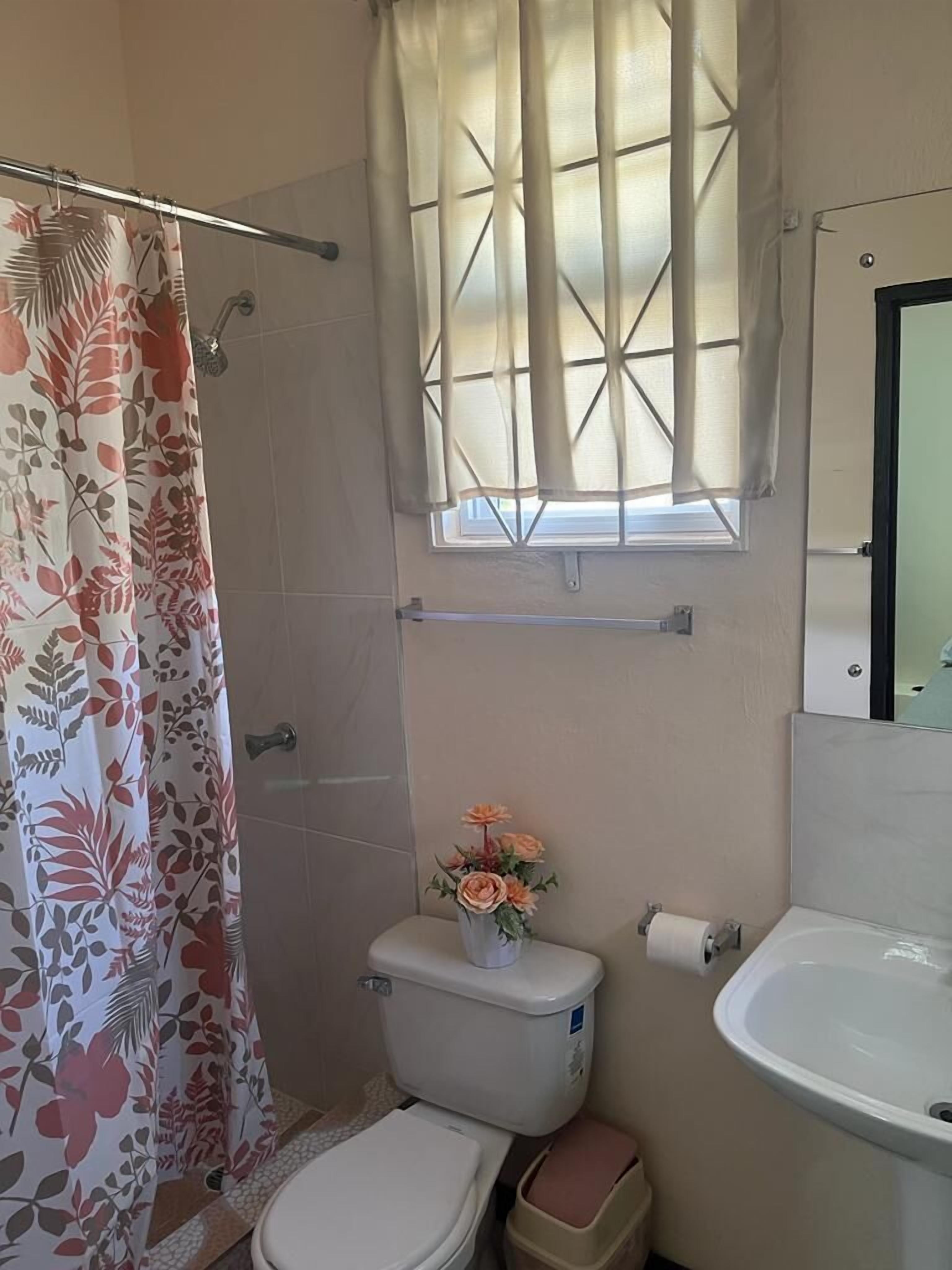 Photo - 876 JA Oasis & Homestay - by Kingston Airport