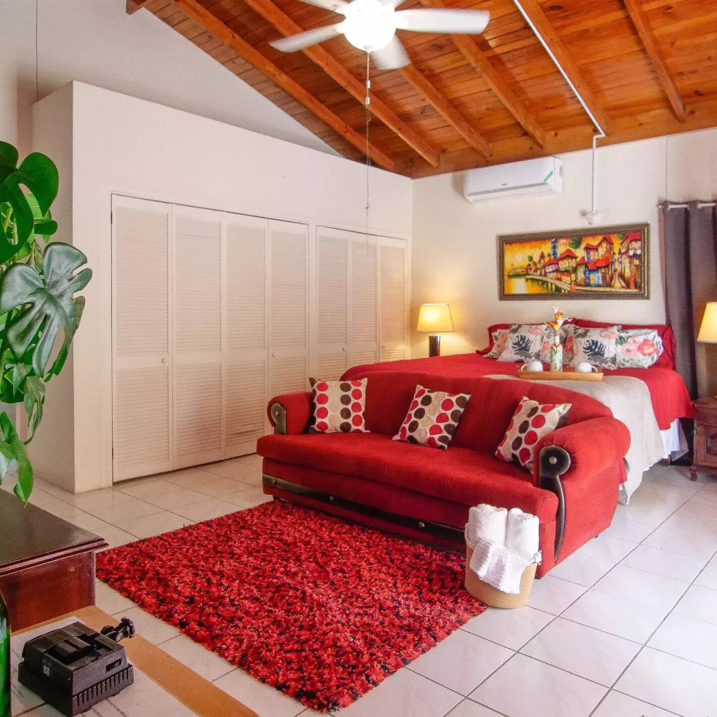 特色装修、特色家居、遮光窗帘、熨斗/熨板