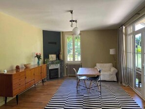 Interior - Charming house with fireplaces in a huge park with outdoor games. (Ratenelle)