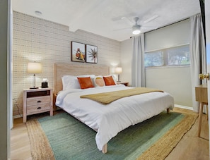 3 quartos, ferros/tábuas de passar roupa, Wi-Fi, roupa de cama