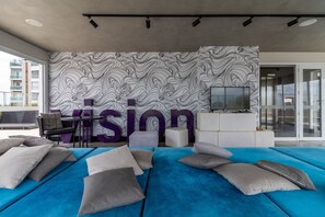 Ferros/tábuas de passar roupa, Wi-Fi de cortesia, roupa de cama