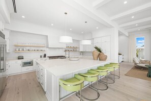 Fridge, microwave, oven, stovetop - Holiday Getaways Available! Pool and Spa! Pickle Ball Court! 7 Adult Bikes! (Inlet Beach)