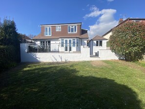 House | Exterior - Willows Worthing 4 bed With ev Charger & sea Views (Worthing)