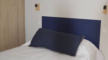 1 bedroom, WiFi, bed sheets