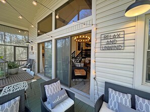 屋外ダイニングエリア