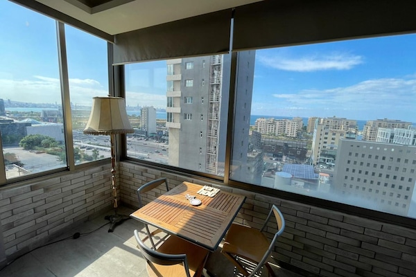 Apartment | Outdoor dining