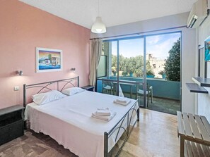 2 bedrooms, iron/ironing board, free WiFi, bed sheets - Andromaches Large Apartment 2 with Sea View, Wi-Fi and Air Conditioning (Corfu)