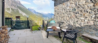 Casa vacanze 'Dolce Casa Vicino A Bormio' con vista sulle montagne, giardino privato e Wi-Fi