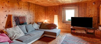 Ferienhaus 'Dolce Casa Vicino A Bormio' mit Bergblick, privatem Garten und WLAN
