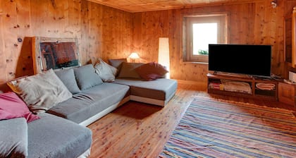 Holiday Home 'Dolce Casa Vicino A Bormio' with Mountain View, Private Garden and Wi-Fi