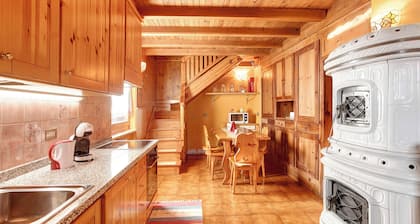 Casa de vacaciones 'Dolce Casa Vicino A Bormio' con vistas a la montaña, jardín privado y Wi-Fi