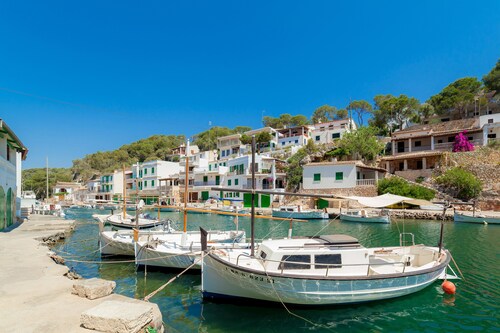 Haus mit Terrasse, WLAN und Klimaanlage nahe Cala Figuera