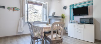 Apartment 'Casa Marina' close to the Beach with Sea View