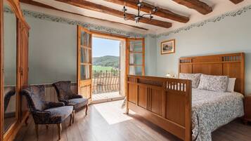 3 dormitorios, tabla de planchar con plancha, wifi gratis y ropa de cama