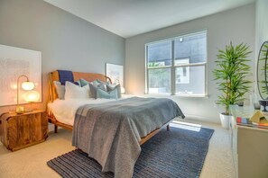 Individually decorated, individually furnished, iron/ironing board - Elan Menlo (Menlo Park)