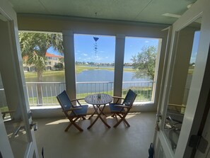 Interior - Very comfortable condo w/golf course and beach club access. <br>Monthly rentals.  (Vero Beach)