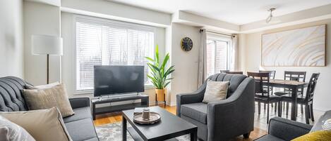 Elite-Stadtwohnung, 3 Schlafzimmer, Terrasse, Stadtblick | Ausblick vom Zimmer