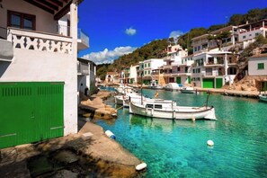 Marina - CAN SOMNI: ZEN, CHIC & BOHEMIAN APP WITH POOL. A REAL LITTLE GEM FULLY EQUIPPED (Cala Figuera)