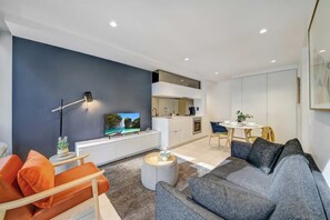 TV, offices