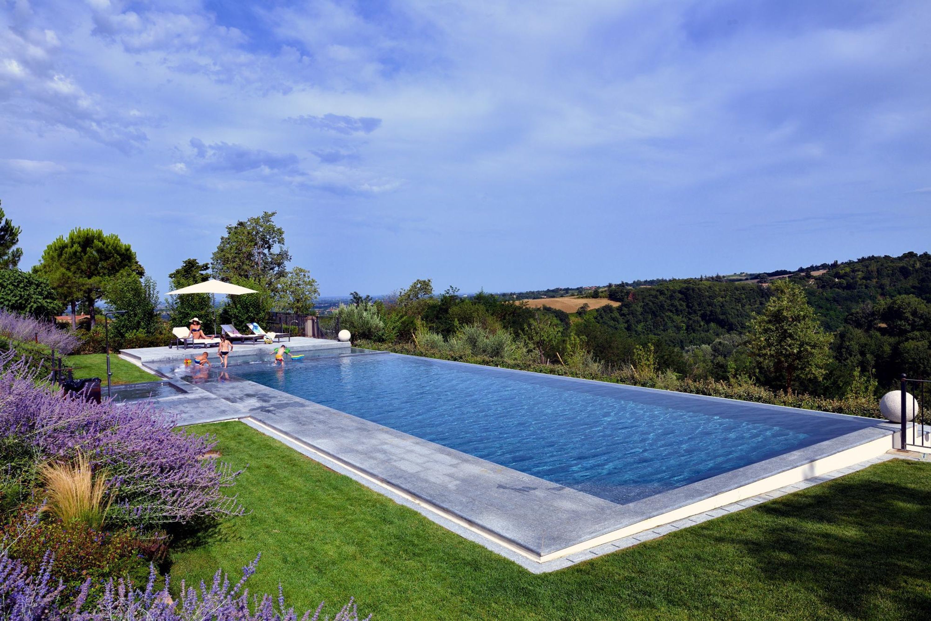 Vila, akses difabel, Boleh Merokok | 5 kamar tidur dan internet