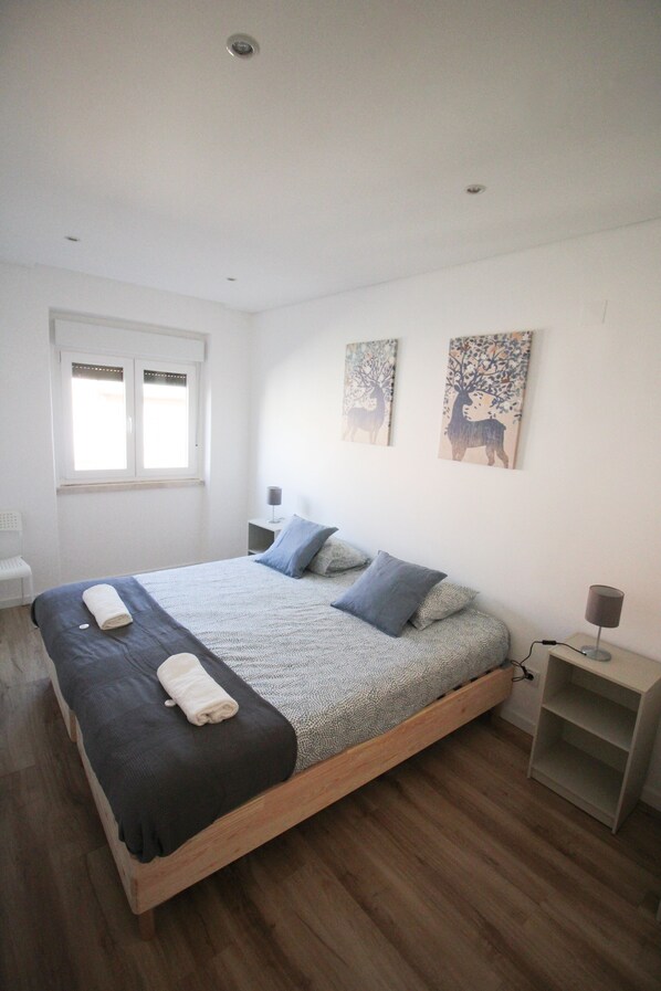 2 sovrum, ljudisolering, strykjärn/strykbräda och gratis wi-fi