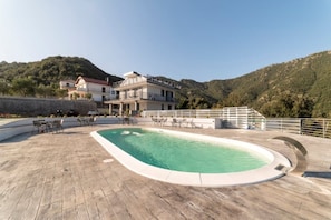 Piscina a l'aire lliure