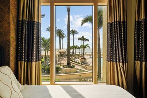 2 soverom, strykejern/-brett og sengetøy