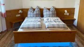 1 Schlafzimmer, Zimmersafe, Reisekinderbett, kostenloses WLAN
