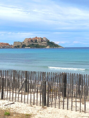 Roof Top House in the heart of Calvi - Sea view - 5 minutes from the beach