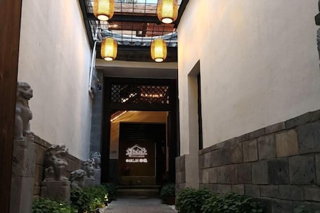 Interior. Guilin Inn Jianshui
