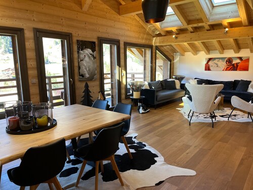 Chalet les 3 cerfs - Five Bedroom House, Sleeps 12