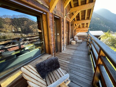 Chalet les 3 cerfs - Five Bedroom House, Sleeps 12