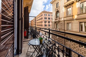 Down duvets, minibar, in-room safe, laptop workspace - Cavour LR Collection (Rome)