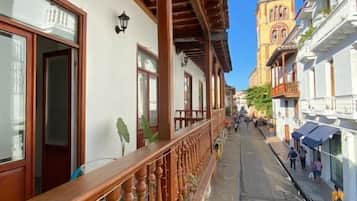 Fachada de la propiedad
