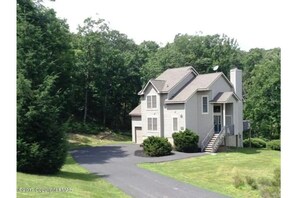 Exterior - Mountain Majesty Lodge (Tannersville)
