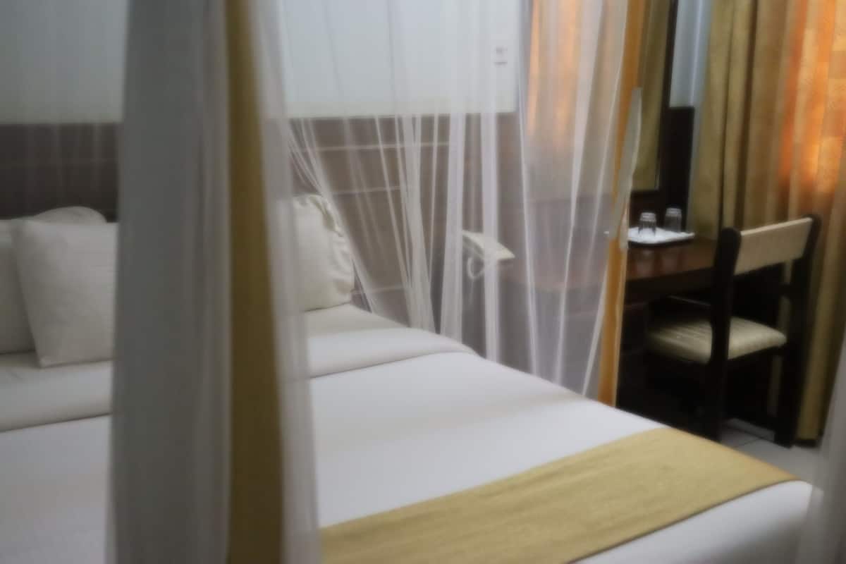 In-room safe, individually decorated, individually furnished, desk