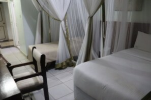 In-room safe, individually decorated, individually furnished, desk