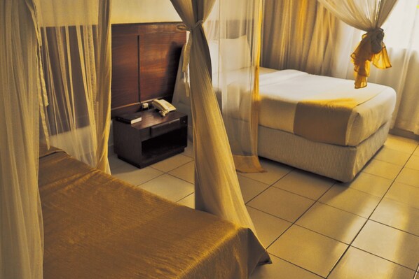 In-room safe, individually decorated, individually furnished, desk
