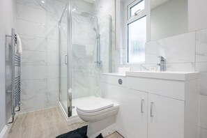 Bathroom - Brynglas 4BR House (Newport)