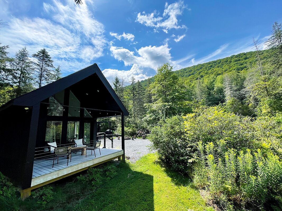 NEW Modern Catskills Mountain Cabin Getaway