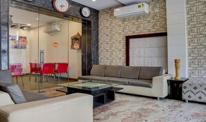 บริเวณนั่งเล่นที่ล็อบบี้