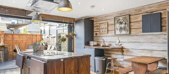 Stylish House w/ Free Parking, Nr Exeter Centre